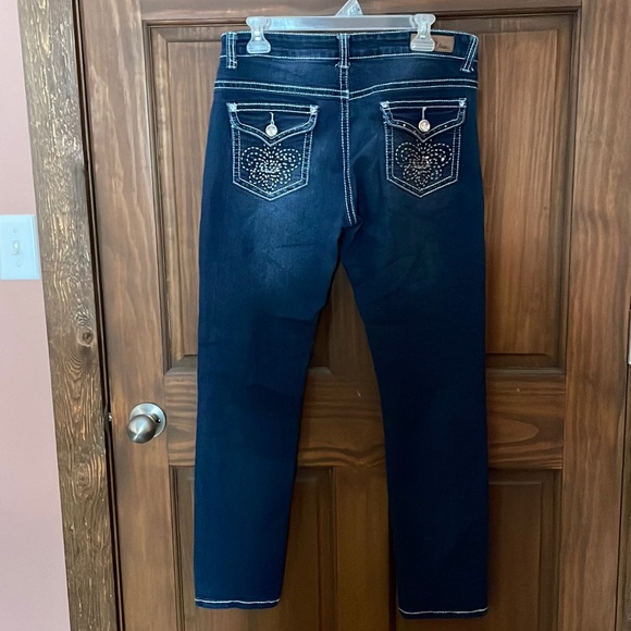 Go go jeans size 13 skinny leg. 29” inseam nice cute pair of jeans. - Picture 2 of 3